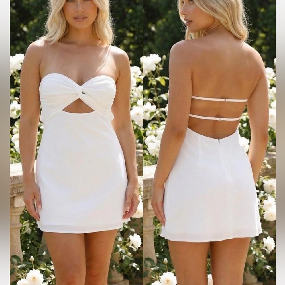 Elegant White Strapless Dress